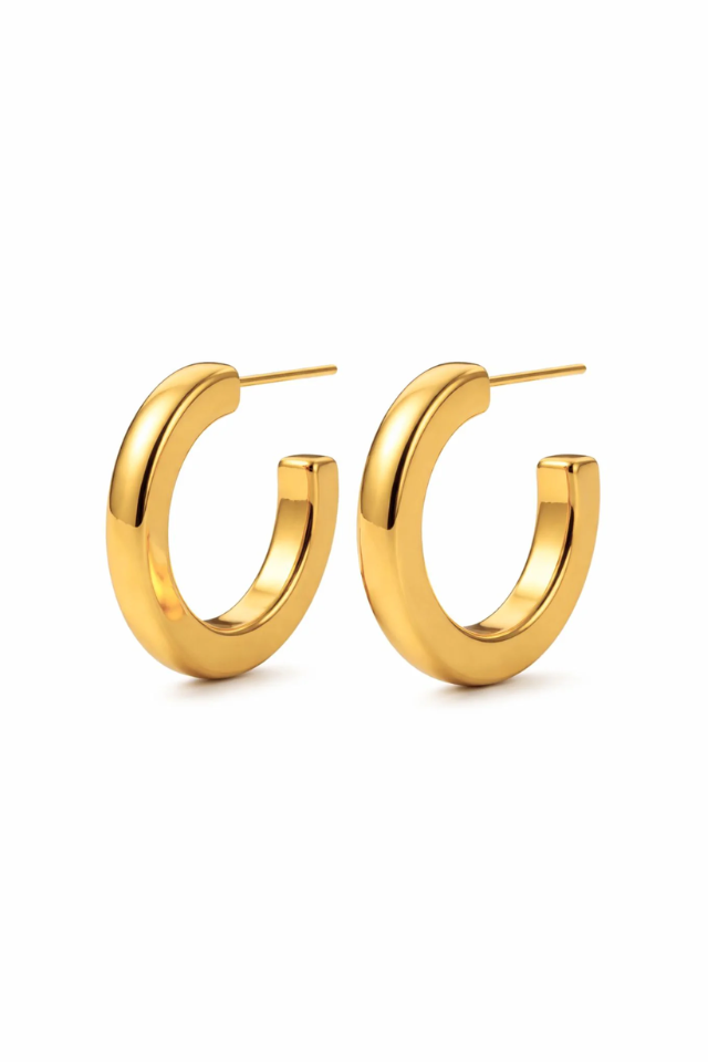 Ellie Vail Ivonne Medium Hoop Earring - Gold