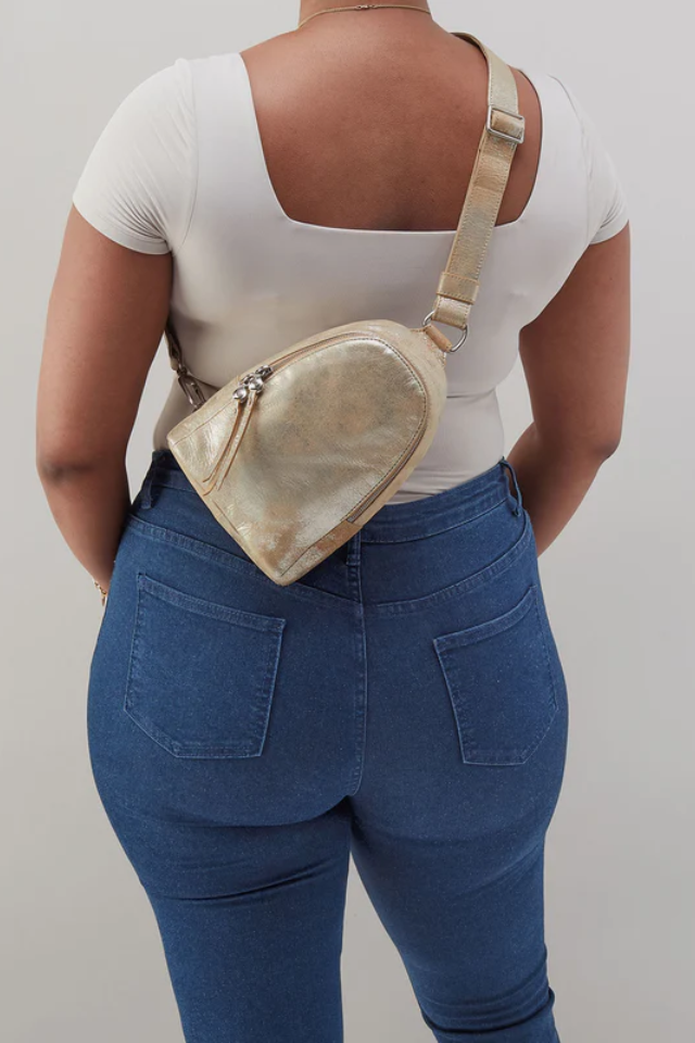Hobo Fern Sling- Saddle Stardust