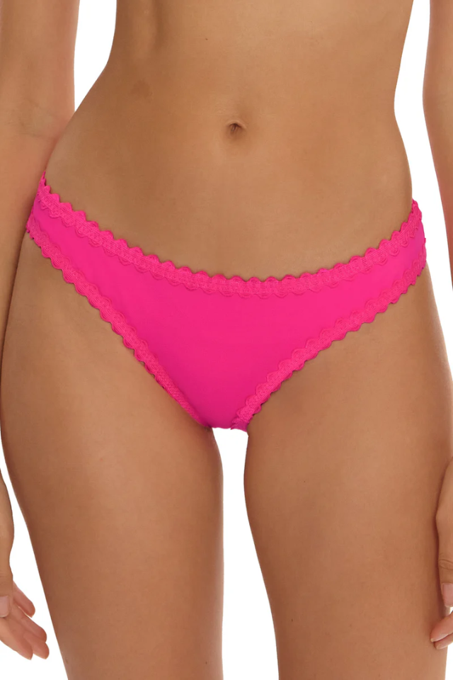 Becca Bella Hipster - Strawberry