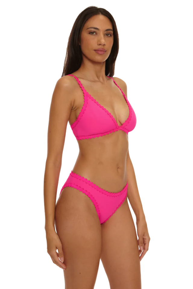 Becca Bella Hipster - Strawberry